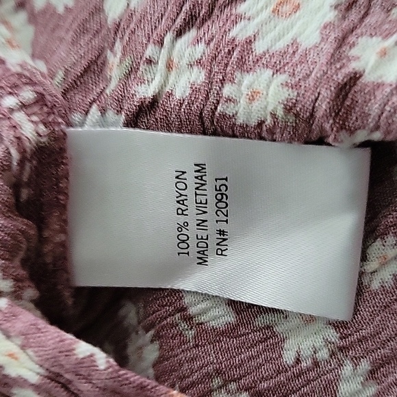 SO Women's Floral Top - Picture 8 of 10